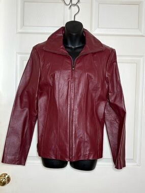 East 5th Vintage Women’s Burgundy Leather Zip Jacket size Med